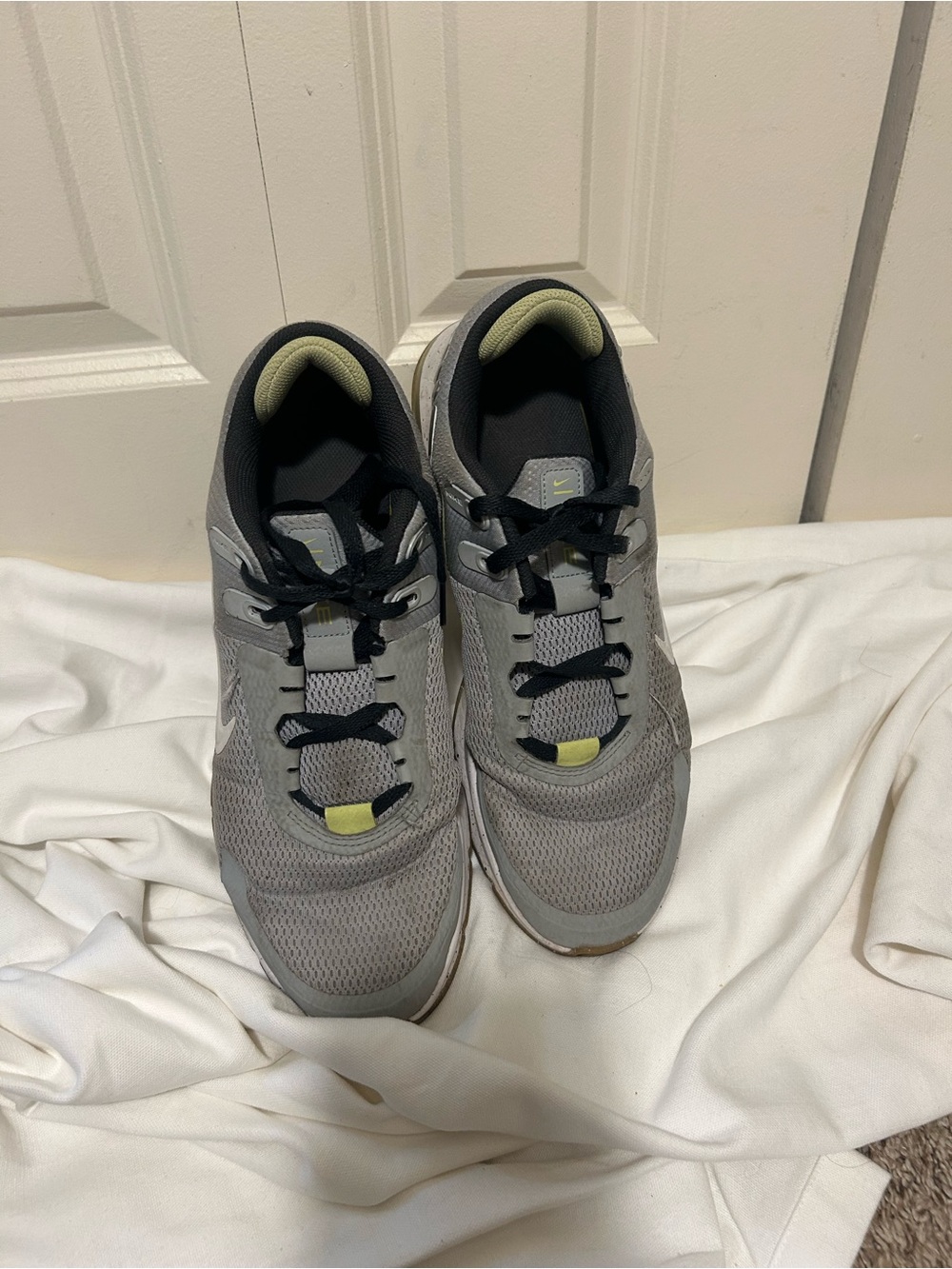 Nike Men’s Grey Athletic Sneakers with Lime Accents
